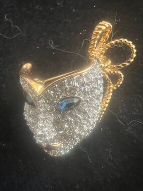Vintage Swarovski Tone Crystal Cat Brooch with Blue Eye